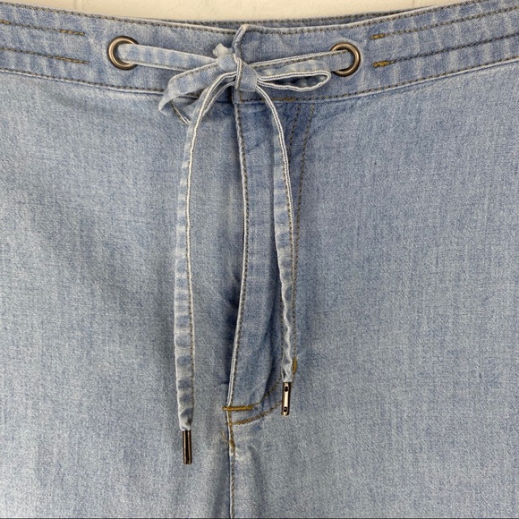 Liz Claiborne Tabitha Cropped Light Wash Wide Leg Chambray Pant 4P - Picture 5 of 13